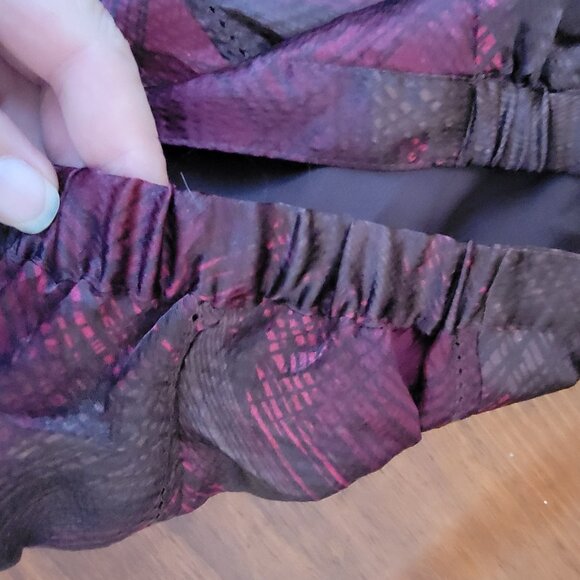 Jaclyn Smith Skirt, Silky, Burgundy Maroon Print, Gored, Part Elastic Waist - Picture 8 of 12